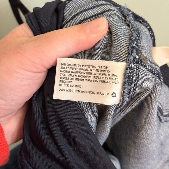 Isabel Maternity By Ingrid & Isabel Crossover Bermuda Shorts Womens 12 Blue NWT - Picture 12 of 12